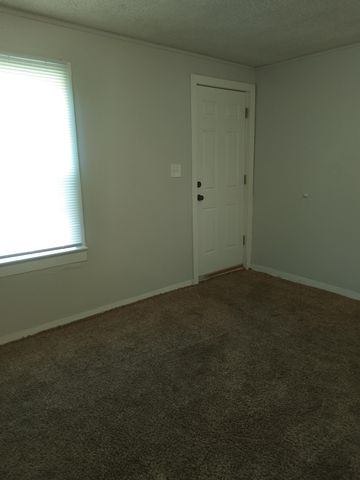 1023 N Saint Paul St, Wichita, KS 67203