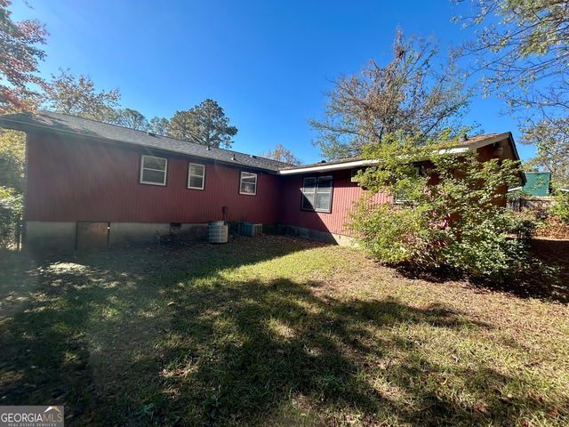 2443 Lambert Drive, Macon, GA 31206