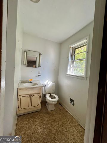 2443 Lambert Drive, Macon, GA 31206