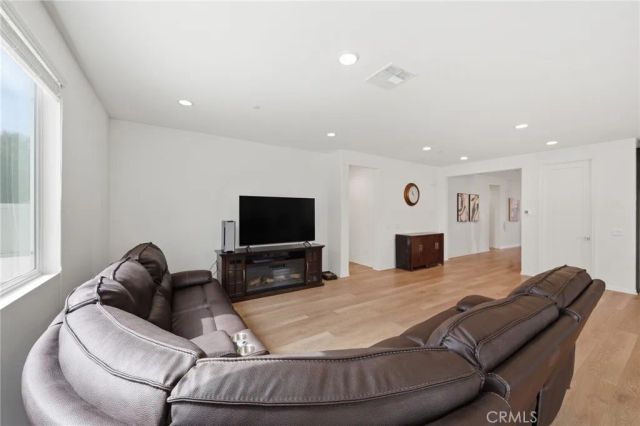 29100 Oak Grove, Lake Elsinore, CA 92530