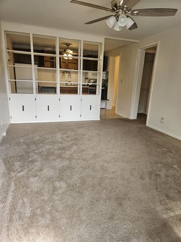 274 Donna Dr Apt B, Hendersonville, TN 37075