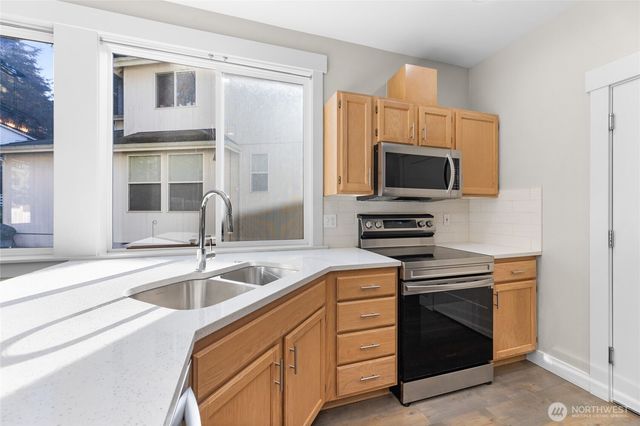 31040 3rd Court S, Federal Way, WA 98003