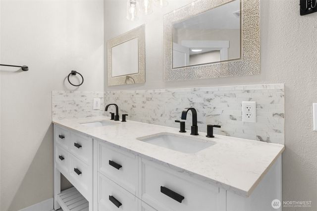 31040 3rd Court S, Federal Way, WA 98003