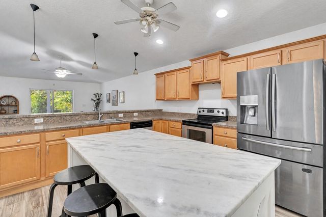 32917 FOREST AVENUE, Leesburg, FL 34788