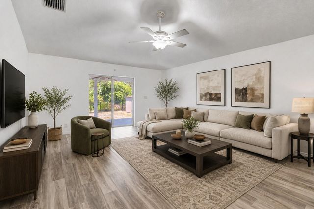 32917 FOREST AVENUE, Leesburg, FL 34788