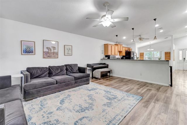 32917 FOREST AVENUE, Leesburg, FL 34788