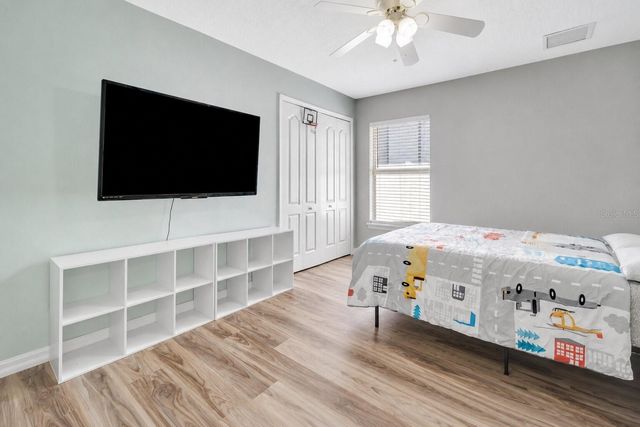32917 FOREST AVENUE, Leesburg, FL 34788