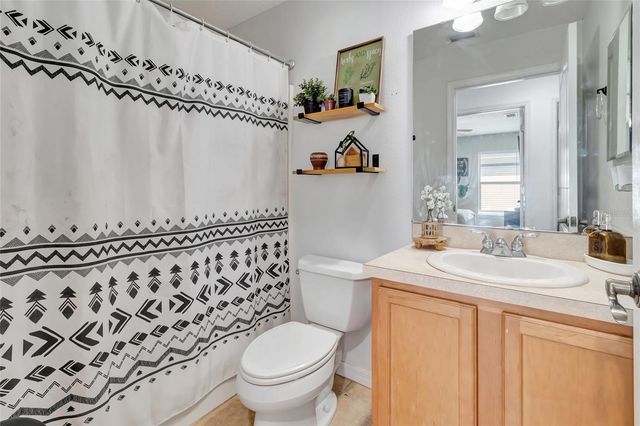 32917 FOREST AVENUE, Leesburg, FL 34788