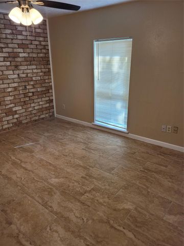 12123 Sharpview Drive, Houston, TX 77072