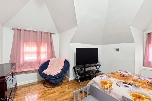 220 Murray St, Elizabeth City, NJ 07202