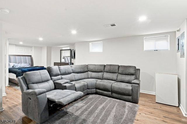 220 Murray St, Elizabeth City, NJ 07202