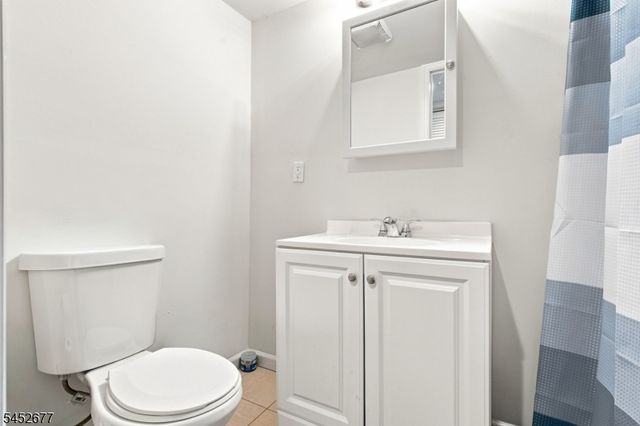 220 Murray St, Elizabeth City, NJ 07202