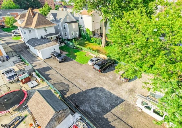 220 Murray St, Elizabeth City, NJ 07202