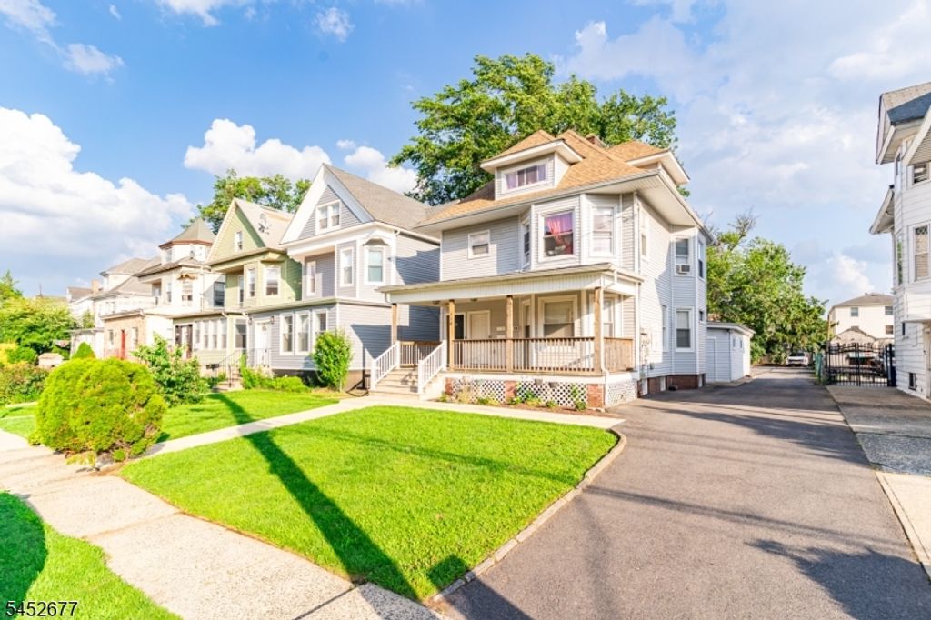 220 Murray St, Elizabeth City, NJ 07202 — photo 2