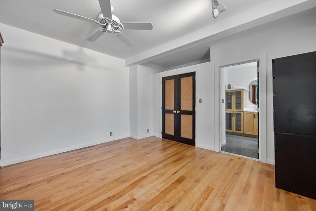 831 S MILTON AVE S, Baltimore, MD 21224