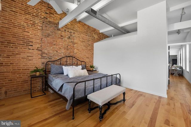 831 S MILTON AVE S, Baltimore, MD 21224