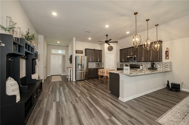 2078 Viva Road, Bryan, TX 77807