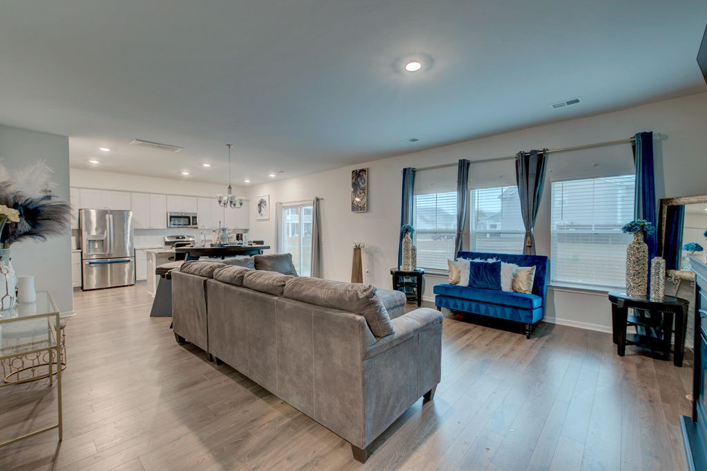 332 Pink Azalea Street, Summerville, SC 29485