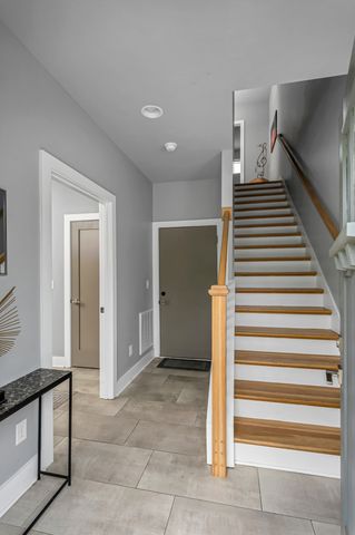 960 Youngs Ln, Nashville, TN 37207