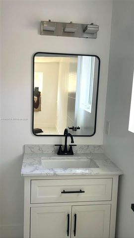 1629 NW 40th St, Miami, FL 33142