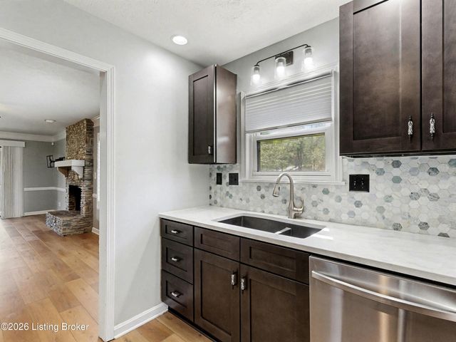 5001 Marina Cove, Prospect, KY 40059