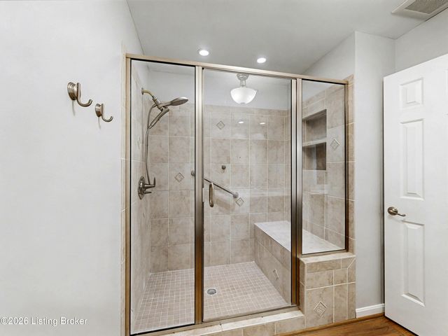 5001 Marina Cove, Prospect, KY 40059