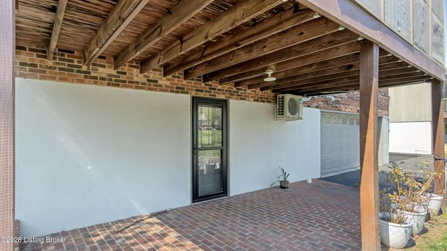 5001 Marina Cove, Prospect, KY 40059