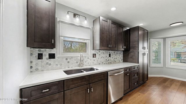 5001 Marina Cove, Prospect, KY 40059