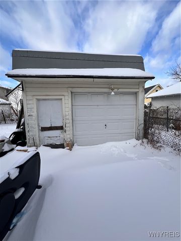 36 Fernhill Avenue, Buffalo, NY 14215