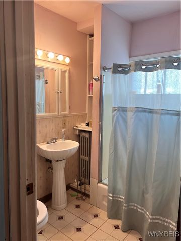 36 Fernhill Avenue, Buffalo, NY 14215