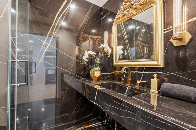 6 Red Hill Cir, Tiburon, CA 94920