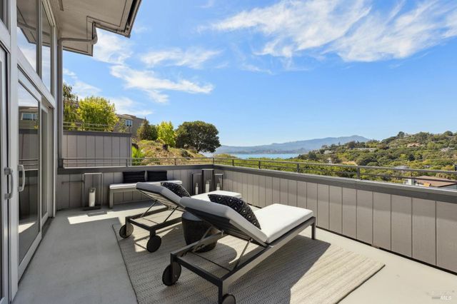 6 Red Hill Cir, Tiburon, CA 94920