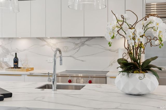 6 Red Hill Cir, Tiburon, CA 94920