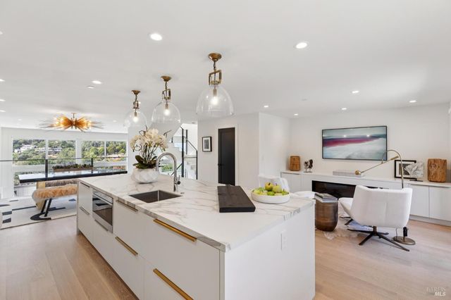 6 Red Hill Cir, Tiburon, CA 94920