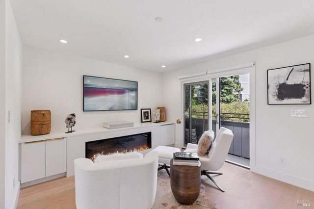 6 Red Hill Cir, Tiburon, CA 94920