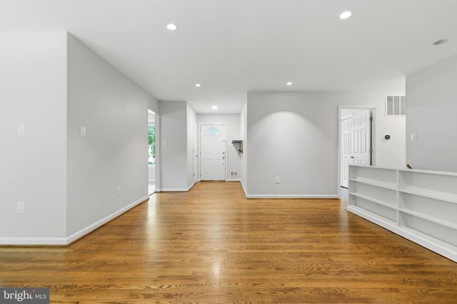 14114 ARCTIC AVE, Rockville, MD 20853