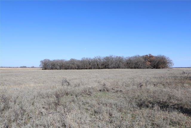 2553 Brixey Road, Henrietta, TX 76365