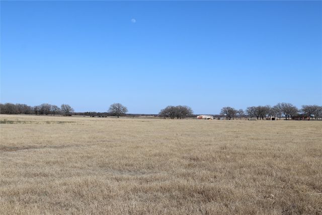 2553 Brixey Road, Henrietta, TX 76365