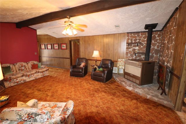 2553 Brixey Road, Henrietta, TX 76365