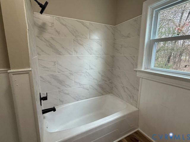 7945 Abilene Rd, Farmville, VA 23901