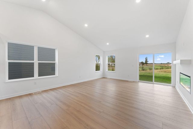 8571 Farmstead Avenue NE, Monticello, MN 55376