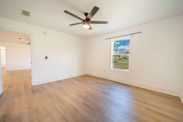 185 J Saunders Rd, Slocomb, AL 36375