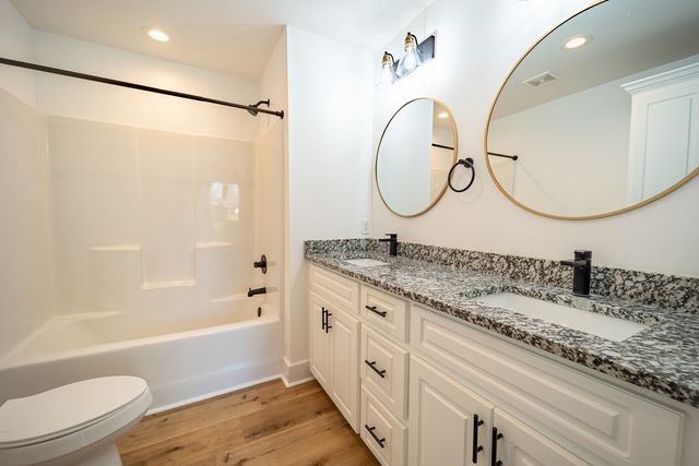 185 J Saunders Rd, Slocomb, AL 36375