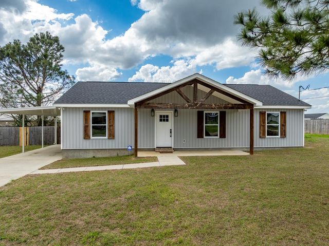 185 J Saunders Rd, Slocomb, AL 36375