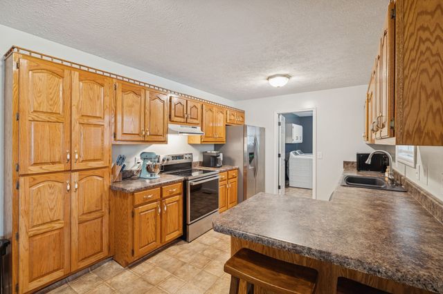 1904 Buffalo Rd, Hohenwald, TN 38462