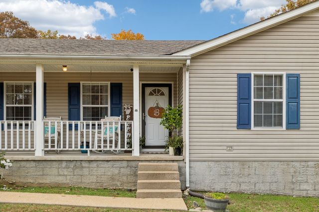 1904 Buffalo Rd, Hohenwald, TN 38462