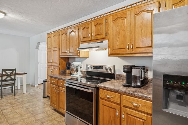 1904 Buffalo Rd, Hohenwald, TN 38462