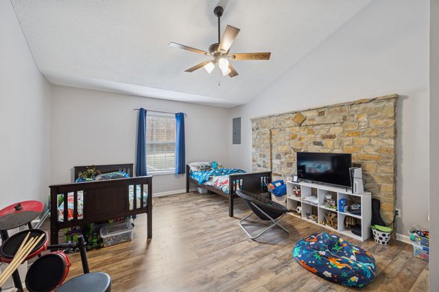 1904 Buffalo Rd, Hohenwald, TN 38462