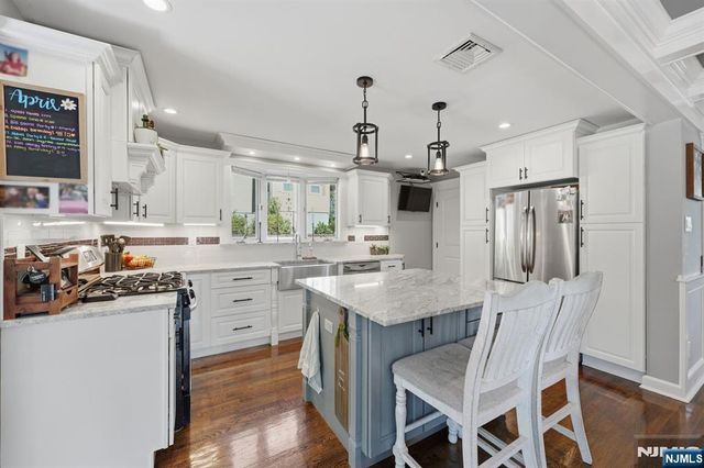 47 Gionti Place, North Haledon, NJ 07508