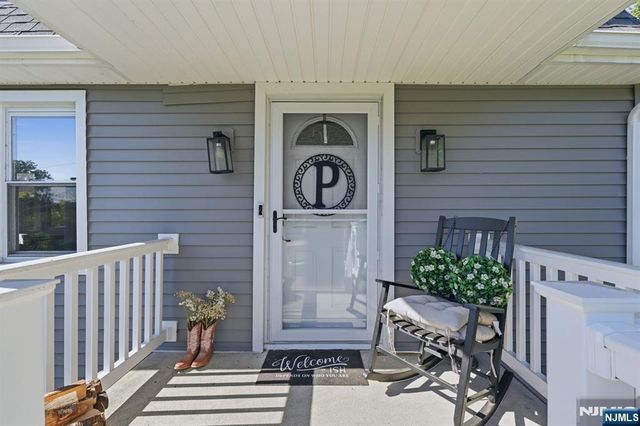 47 Gionti Place, North Haledon, NJ 07508